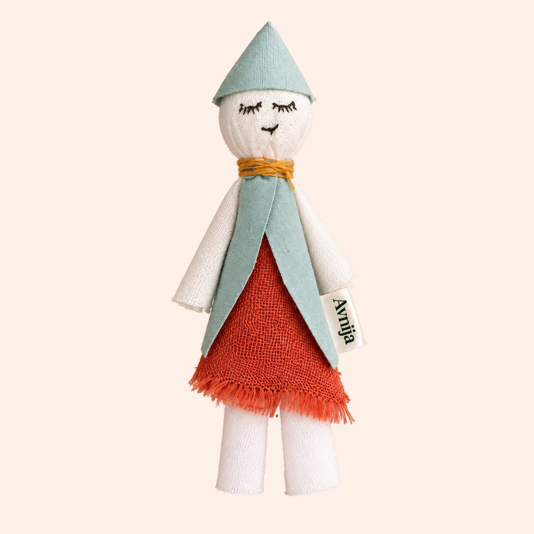 Avnija Doll
